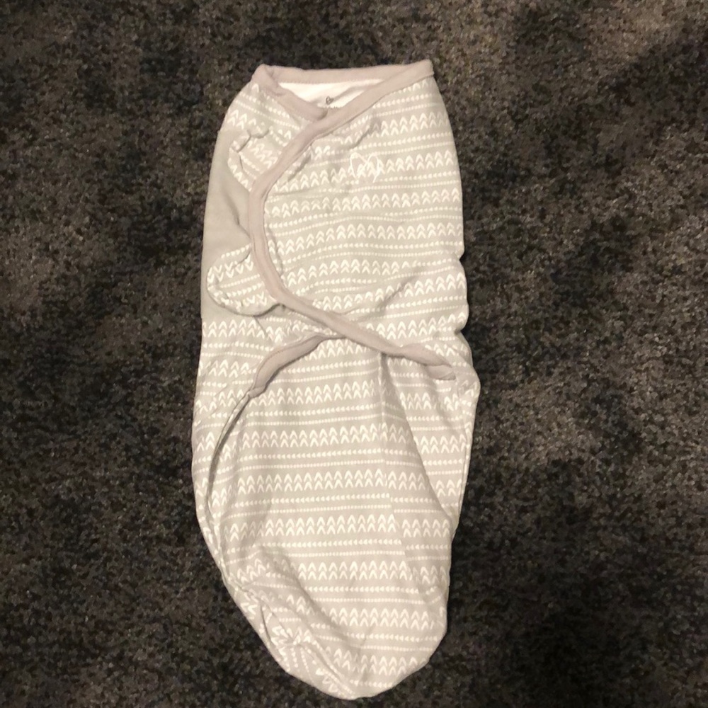 SwaddleMe swaddler